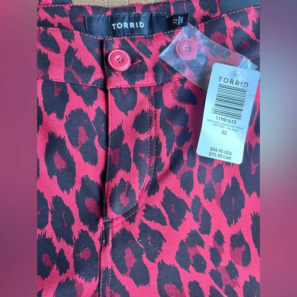 NWT Torrid Plus Size 22 4Red Leopard print Skinny Pants - Picture 5 of 7